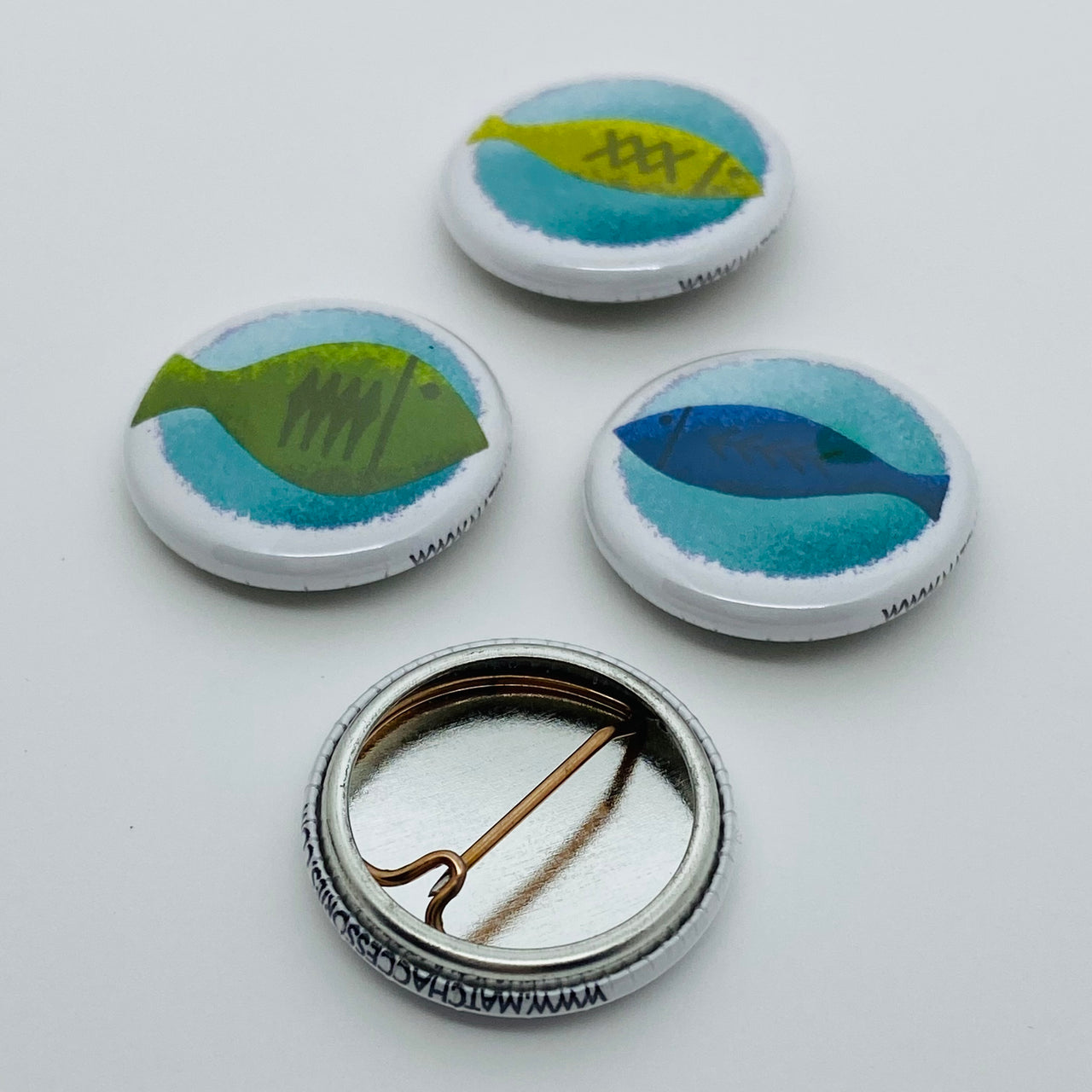 Mid Century Fish Button Pack