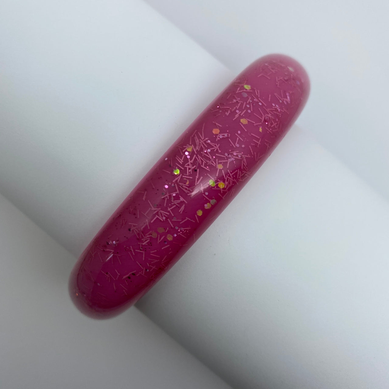 Confetti Lucite Medium Sparklite™ Bangle in Bubblegum